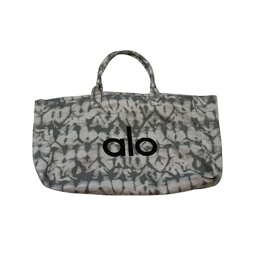 Alo Yoga Iconic Shopper Tote Bag